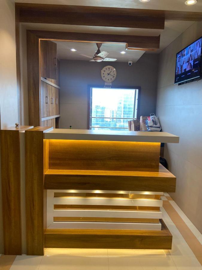 Hotel Bkc Crown - Near Trade Centre, Visa Consulate Mumbai Bagian luar foto